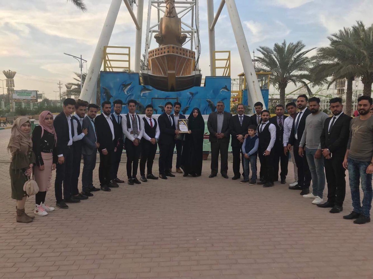 Read more about the article تكريم كلية العلوم السياحية في حفل اختتام مهرجان خان النخيلة الثقافي الثاني