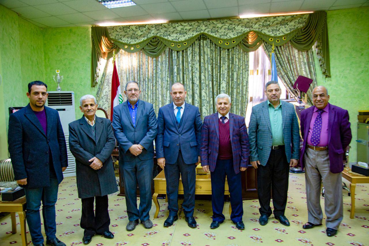 Read more about the article زيارة وفد من مركز كربلاء للدراسات والبحوث في العتبة الحسينية المقدسة لتقديم التهاني والتبريكات الى الاستاذ الدكتور مكي عبد مجيد الربيعي