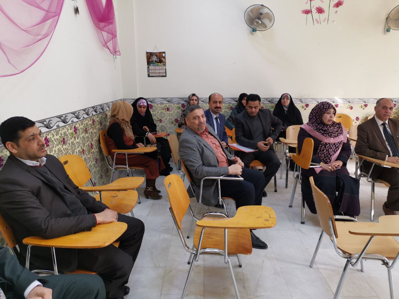 Read more about the article معاون العميد للشؤون العلمية يشارك احتفالية تكريم أساتذة قسم السياحة الدينية في كليتنا