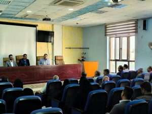 Read more about the article عميد كلية العلوم السياحية يلتقي بمدراء الشعب والوحدات