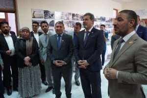 Read more about the article رئيس جامعة كربلاء والدكتور فراس المسلماوي عضو لجنة التعليم النيابية يزوران متحف كلية العلوم السياحية