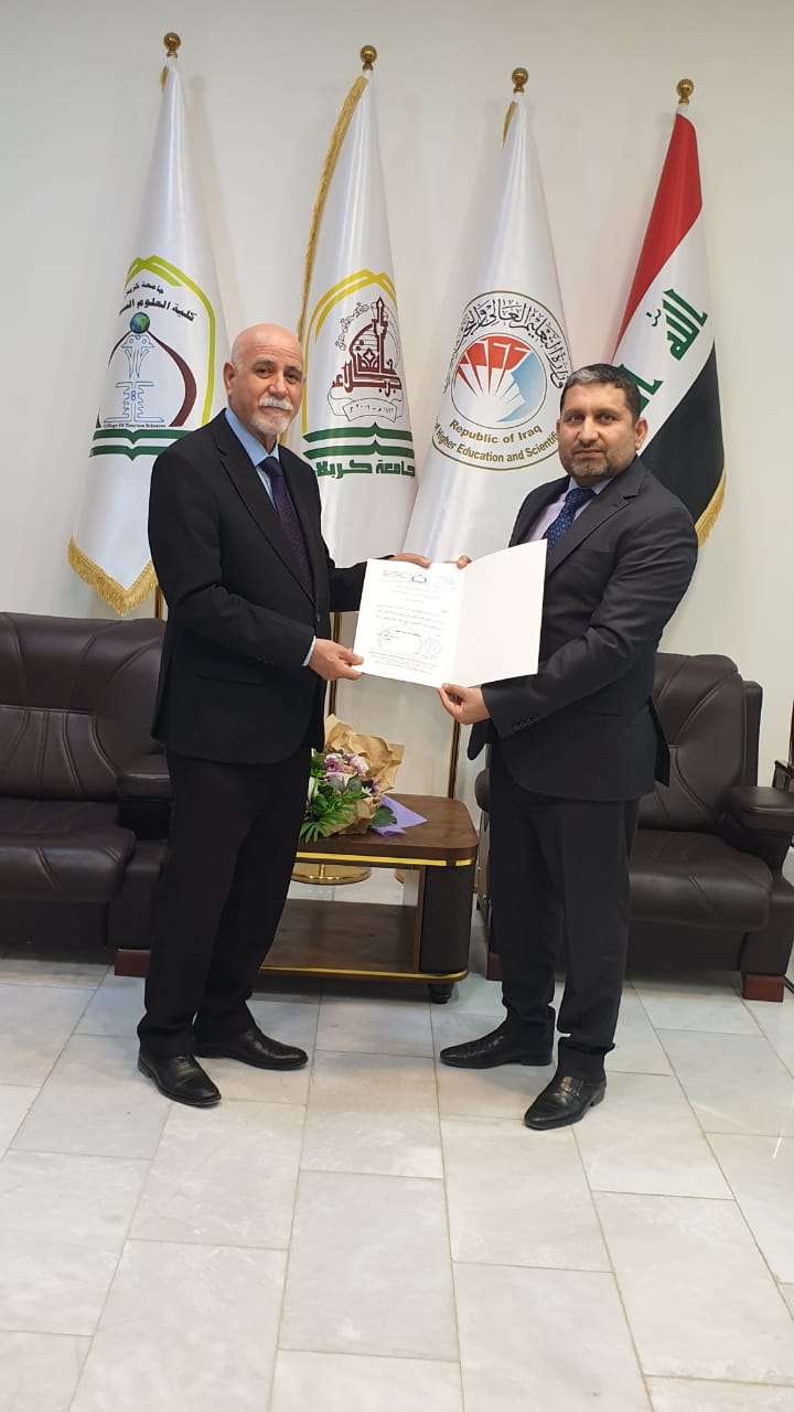 Read more about the article عميد كلية العلوم السياحية يهنئ الدكتور موحان شعلان بمناسبة ترقيته العلمية