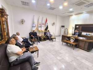 Read more about the article عَمِيدُ كُلِّيَّةِ العُلُومِ السِّيَاحِيَّةِ يَعْقِدُ لِقَاءً تَشَاوُرِيًّا لِبَحْثِ فَتْحِ قِسْمِ الاِتِّصَالِ وَالإِعْلَامِ السِّيَاحِيِّ