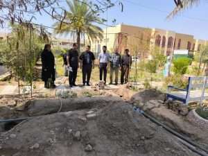 Read more about the article السيد عميد كلية العلوم السياحية يشرف على تهيئة حديقة الكلية وصيانة منظومة المرشات المائية لزيادة المساحات الخضراء
