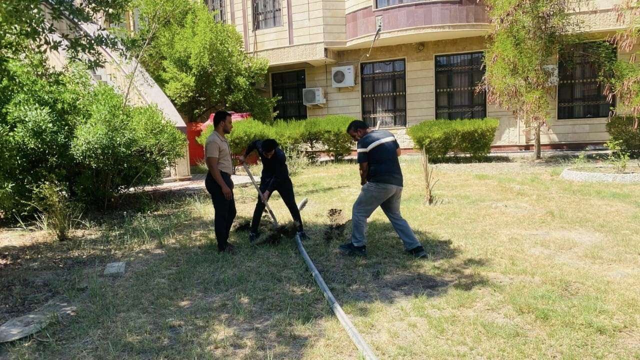 Read more about the article كلية العلوم السياحية بجامعة كربلاء تطلق حملة تأهيل شاملة لحدائق الكلية