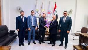 Read more about the article عميد كلية العلوم السياحية يستقبل وفدا  رسميا من جامعة وارث الانبياء