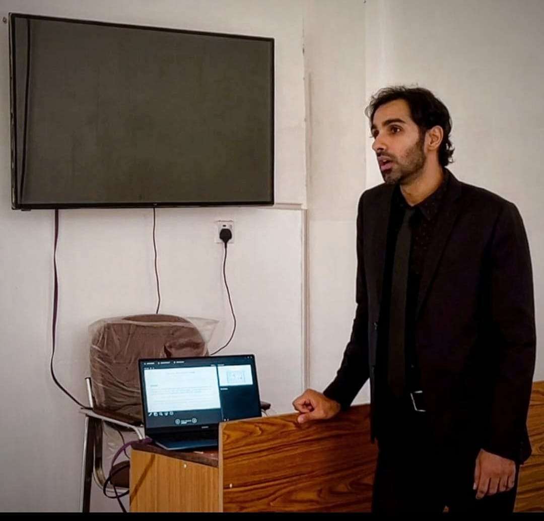 Read more about the article تدريسي من كلية العلوم السياحية ينشر بحثا في مجلة علمية عالمية