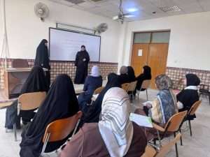 Read more about the article كلية العلوم السياحية تنظّم ندوة توعوية بعنوان “أخلاق الزهراء (ع): مدرسة القيم والإنسانية”